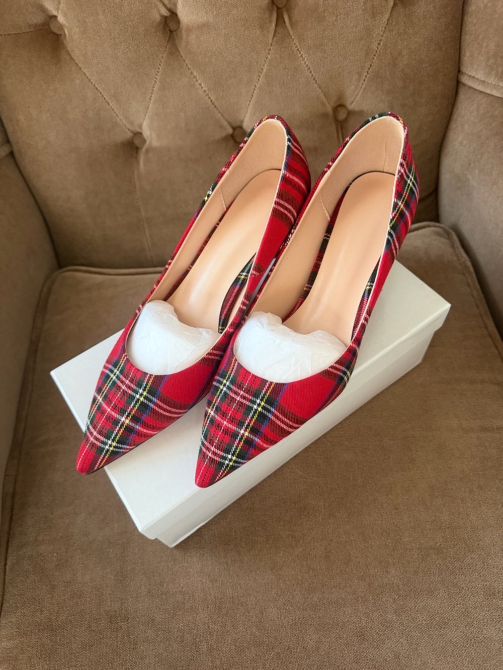 Women’s Red Plaid Pointed-Toe Kitten Heels - Picture 2 of 3